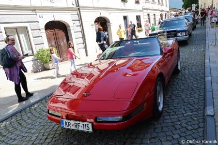 Mednarodna revija starodobnikov v Kamnik privabila ljubitelje klasičnih vozil (27)